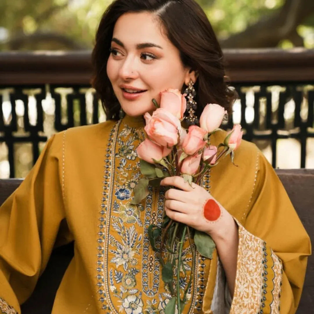 ASIM JOFA-3PC Unstitched Dhanak Embroidered Shirt with Dhanak Embroidered Dupatta and Trouser -DN1825