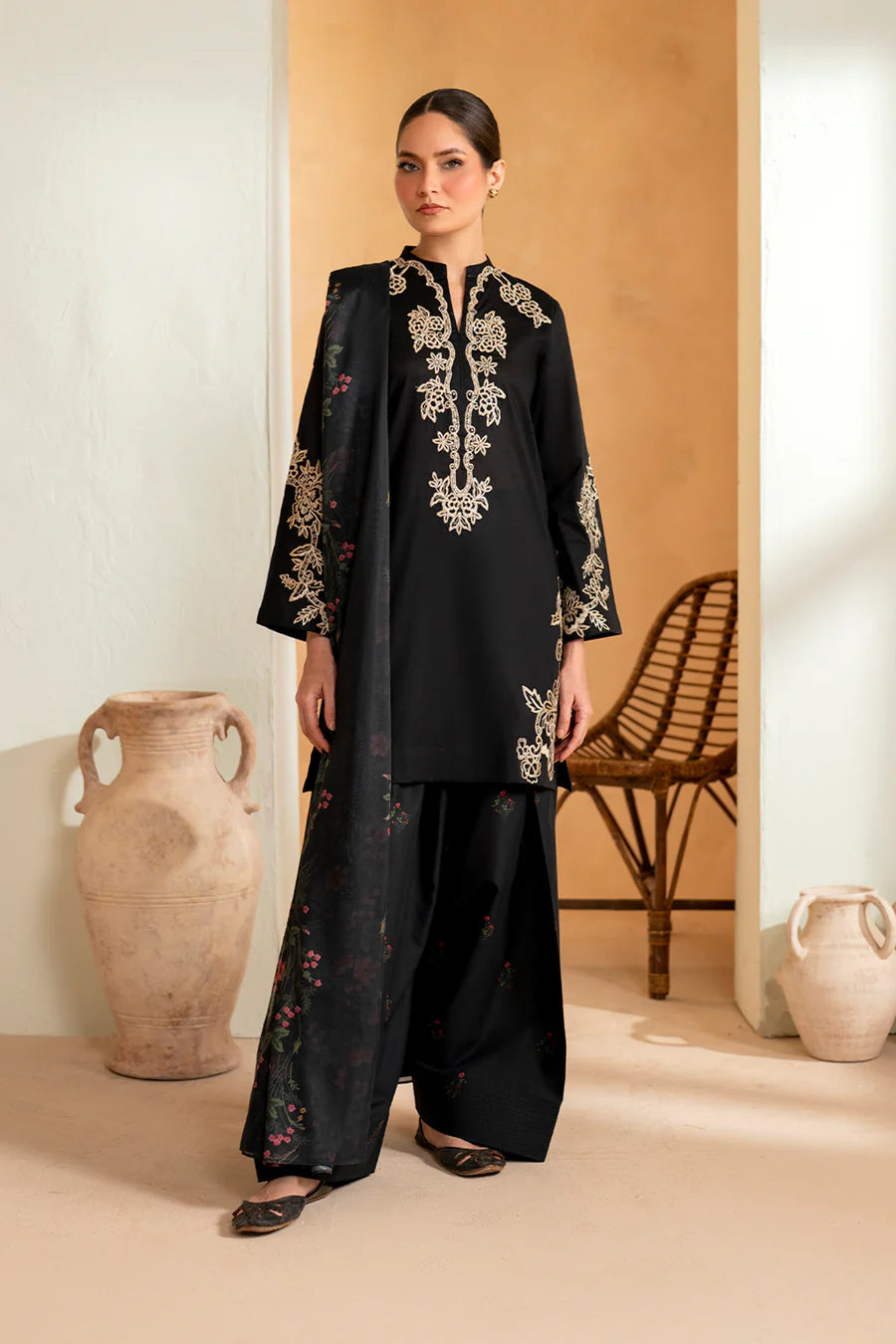 IZNIK- 3PC Lawn Embroidered Shirt with Chiffon Dupatta (Unstitched) - RN-2439