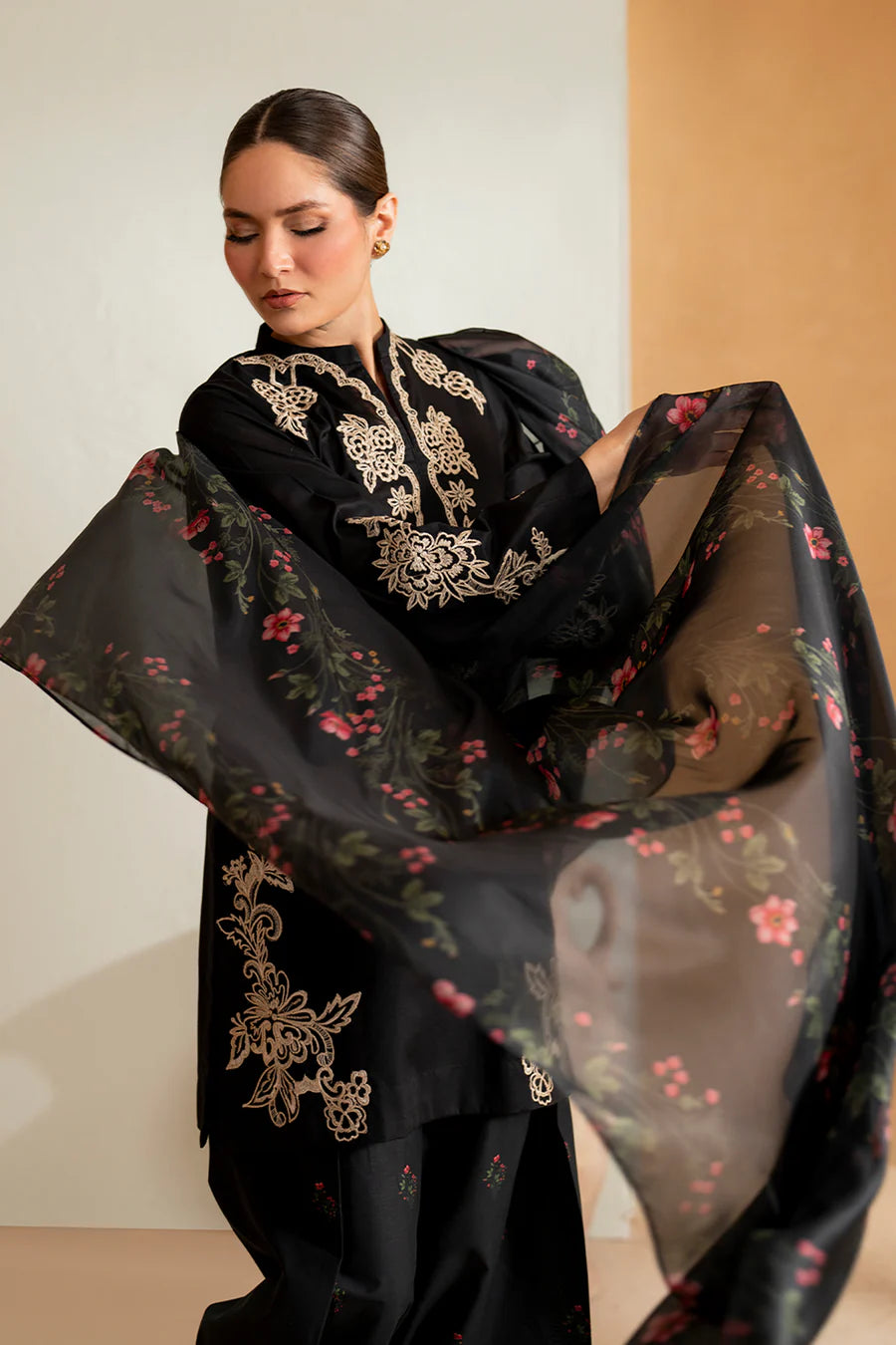 IZNIK- 3PC Lawn Embroidered Shirt with Chiffon Dupatta (Unstitched) - RN-2439