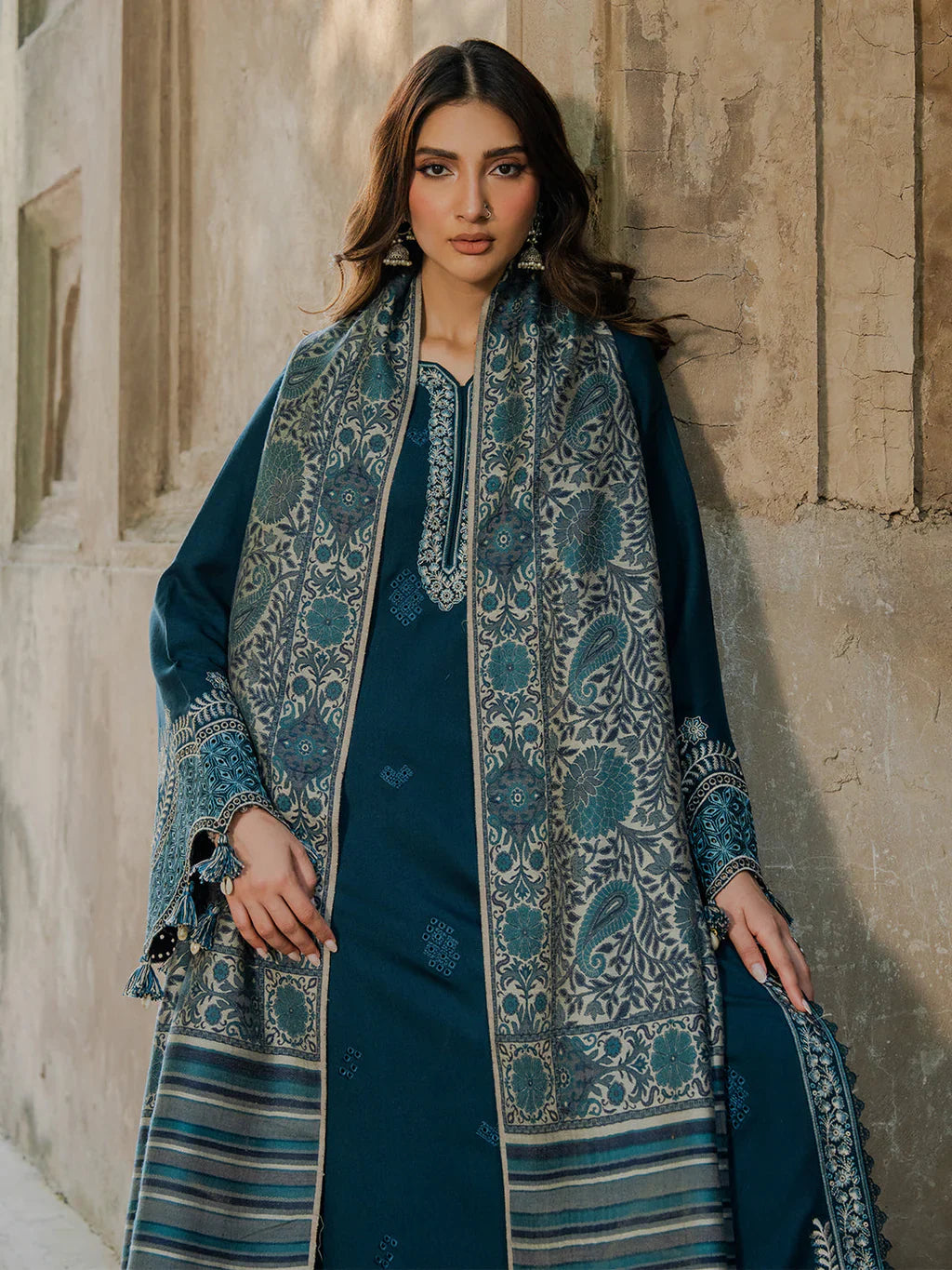 IZNIK- 3PC Lawn Embroidered Shirt with Printed Chiffon Dupatta (Unstitched) - RN-2435